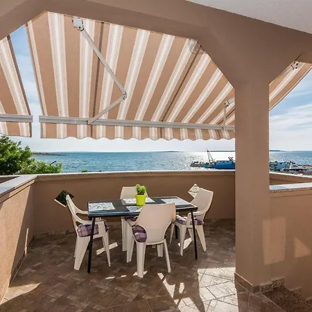 Hidden Gem Διαμέρισμα *