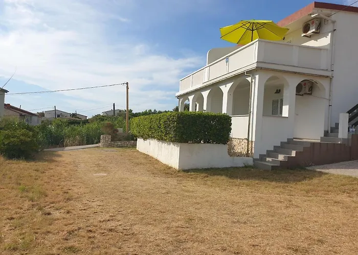 Hidden Gem Apartment Pag Town