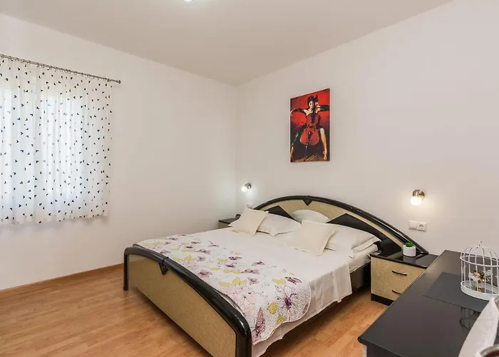 Hidden Gem Apartment Pag Town